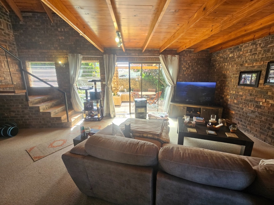 4 Bedroom Property for Sale in La Provance Free State